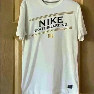 Young men size t-shirt​